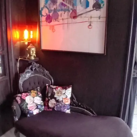 Couette-café Les Nuits Victoriennes 3*